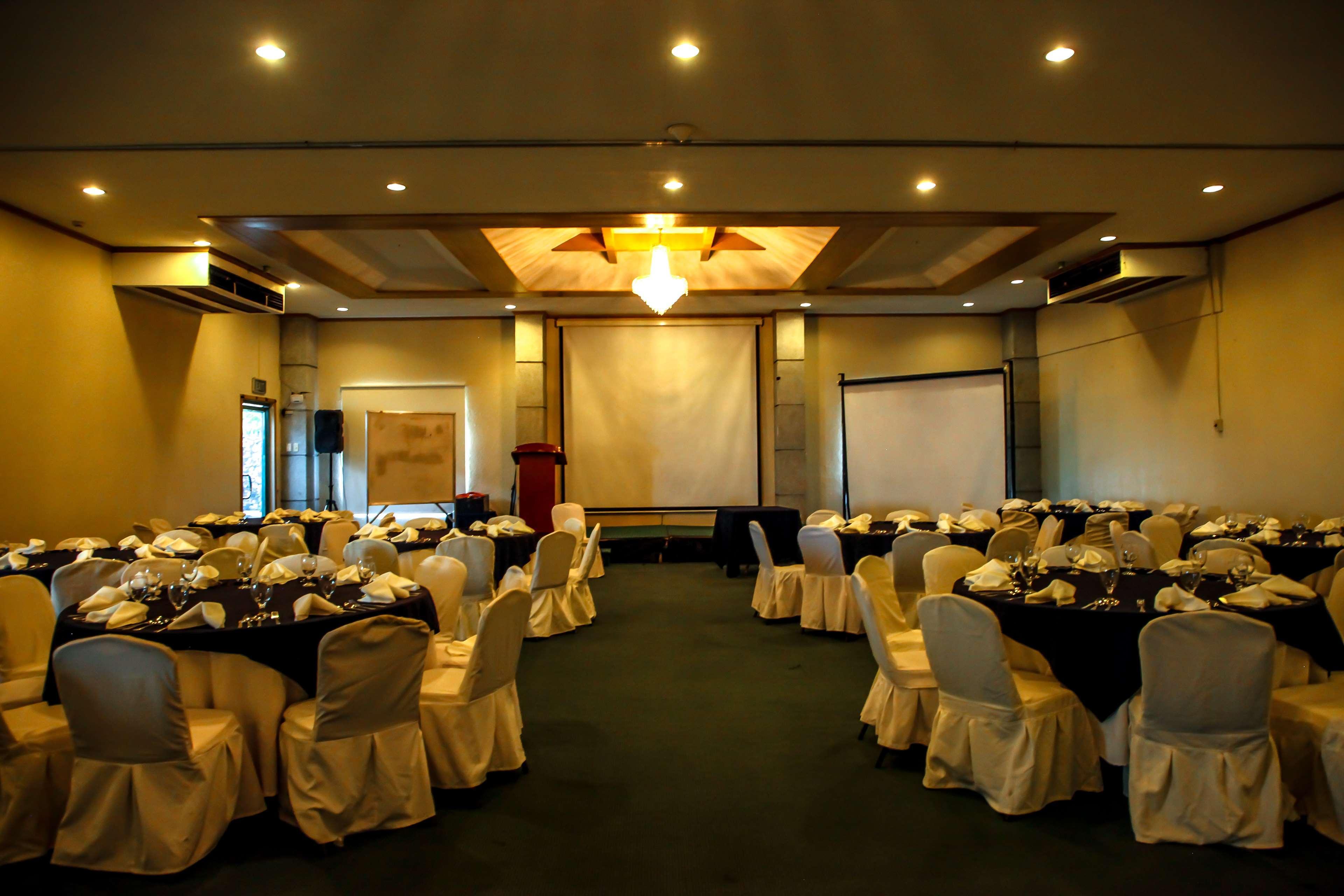 Days Hotel Tagaytay Tagaytay City Екстер'єр фото
