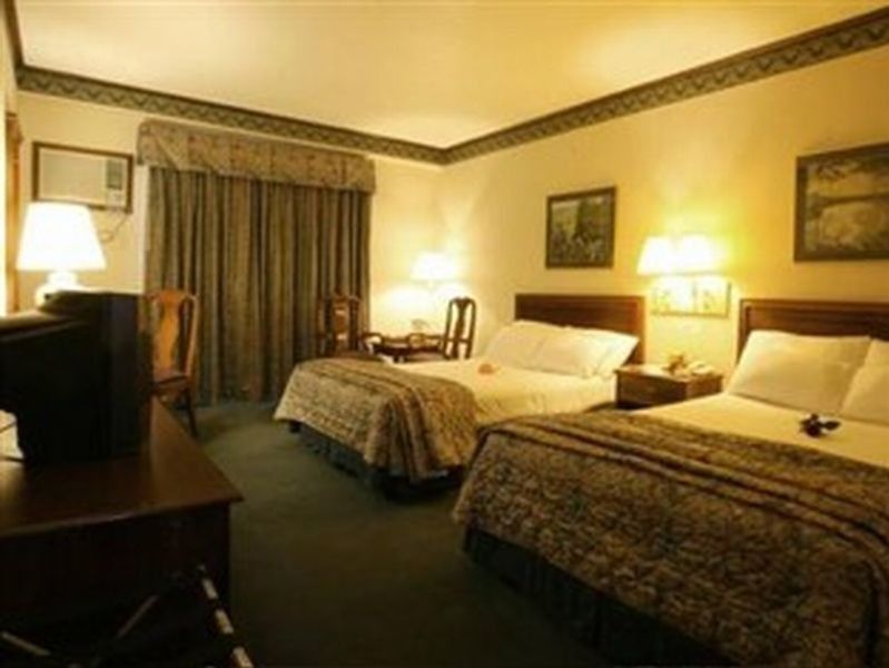 Days Hotel Tagaytay Tagaytay City Екстер'єр фото