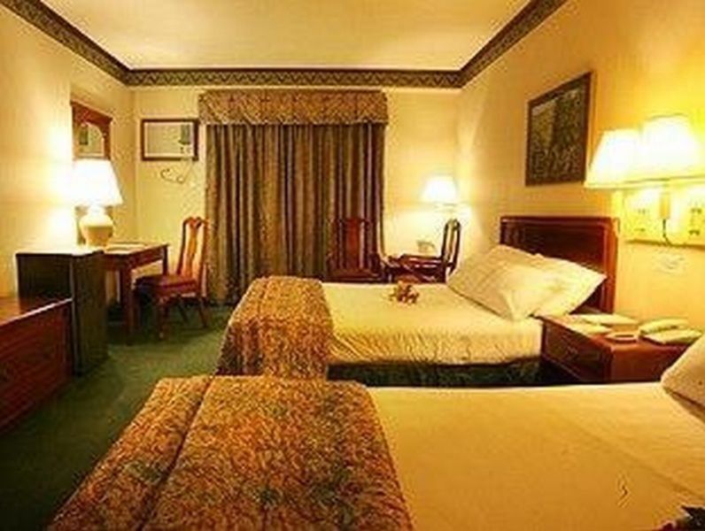 Days Hotel Tagaytay Tagaytay City Екстер'єр фото