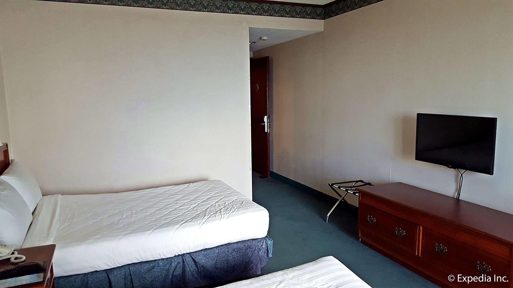 Days Hotel Tagaytay Tagaytay City Екстер'єр фото