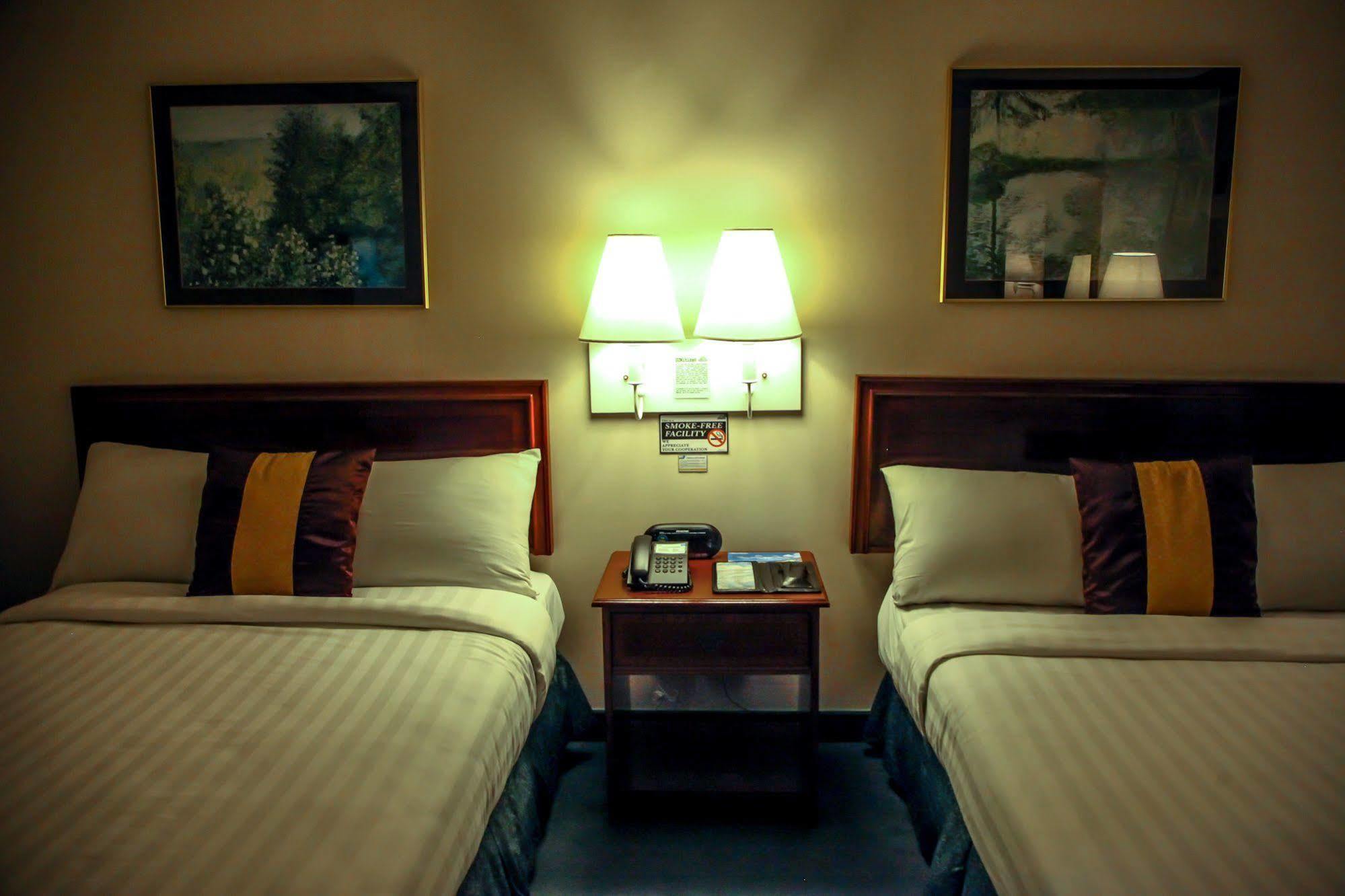 Days Hotel Tagaytay Tagaytay City Екстер'єр фото